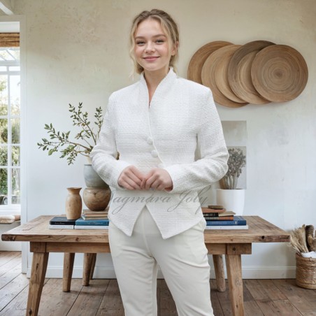 Veste blanche de mariée à boutonnage croisée