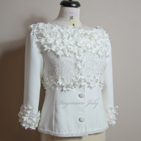 Veste de mariée blanche courte à manches 3/4 , fabrication francaise sur mesure